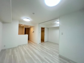 居間